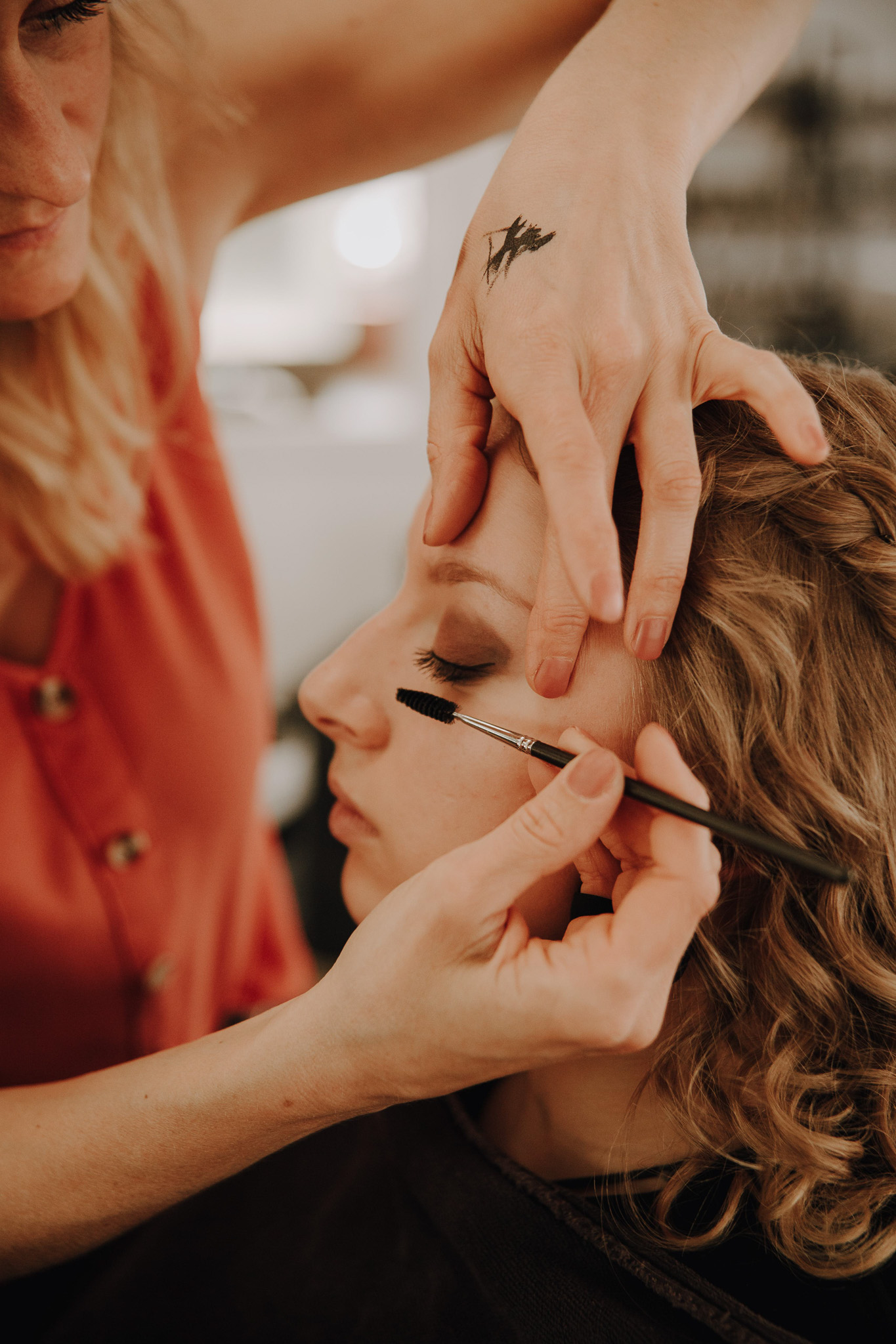 Mels Haidesign & Make-Up Artist 12-2