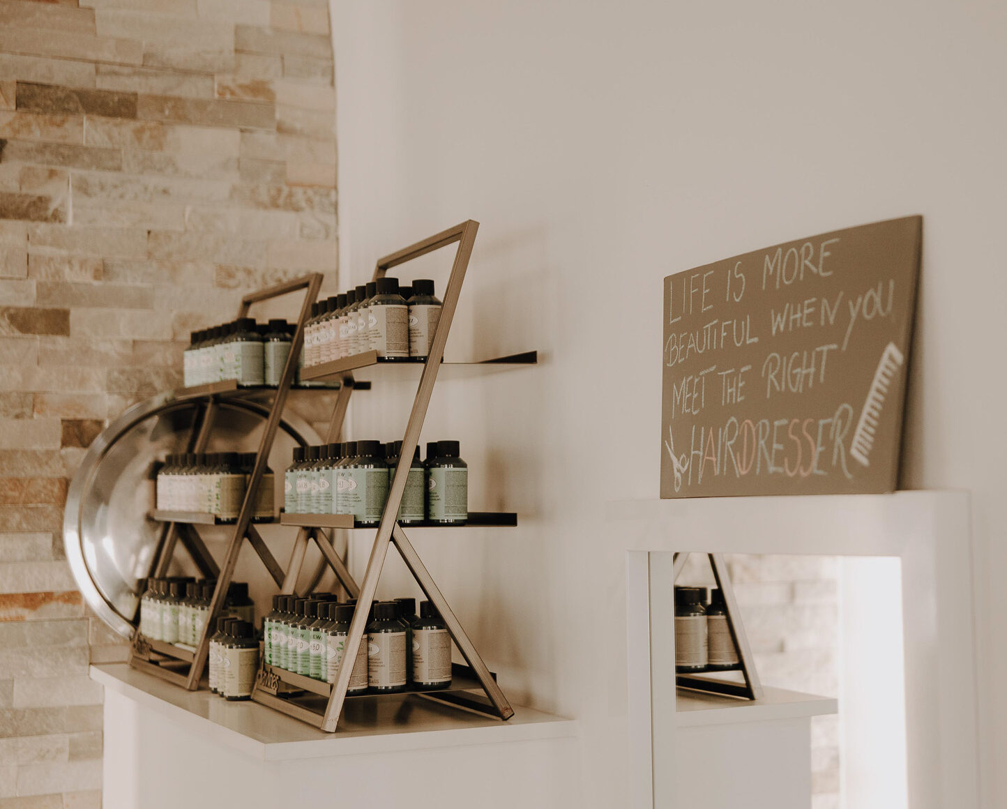 Mels Haidesign & Make-Up Artist 52